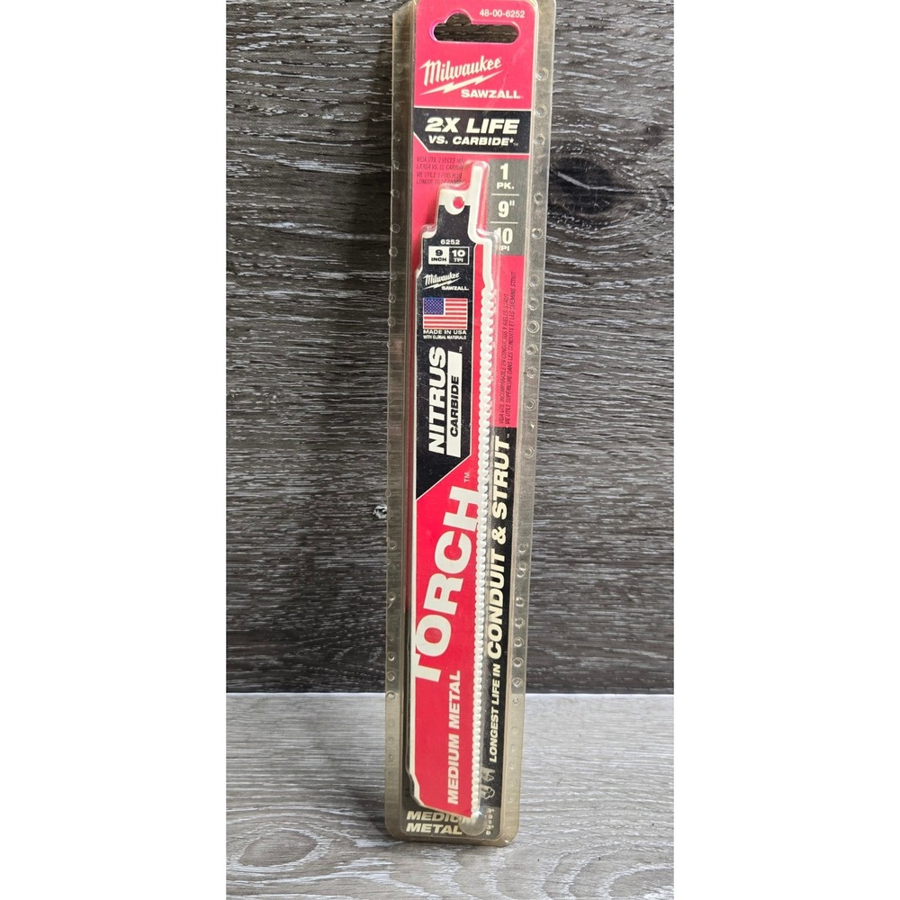 Milwaukee The Torch Nitrus Carbide Sawzall Blade 9 In 10 TPI 48-00-6252